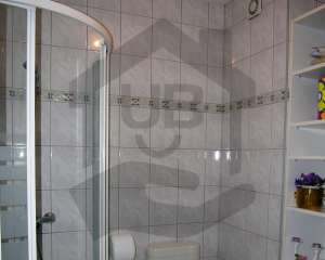 földszinti fürdőszoba zuhanyzóval ungarnbooking.com