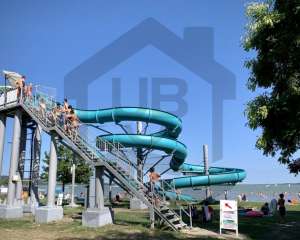 varosi_strand_csuszda